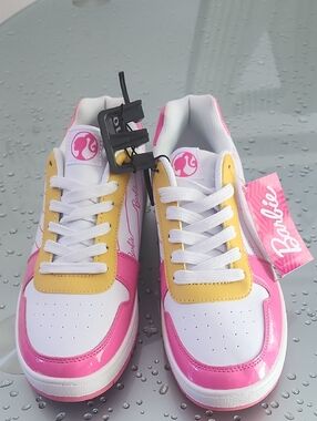 Barbie White, Pink & Yellow Low-Top Sneakers. New